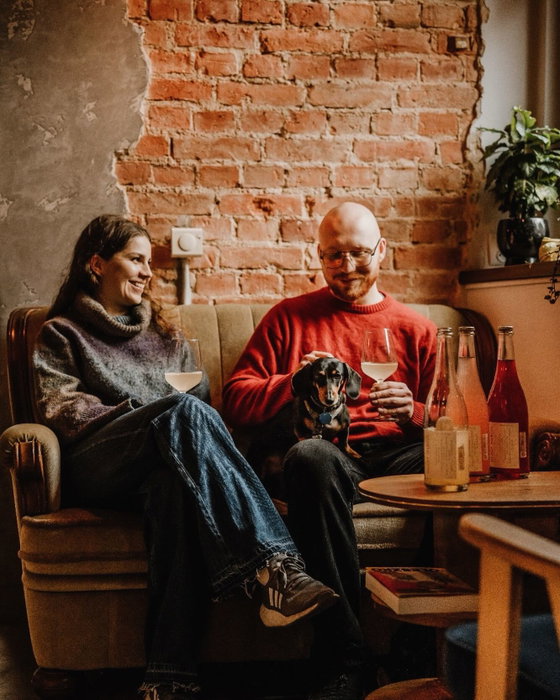 A photo from a Palone Masło Instagram post: Dzisiaj, środa 1 kwietnia 2026; Prima Aprilis, a palonemu masłu strzelił pierwszy roczek…